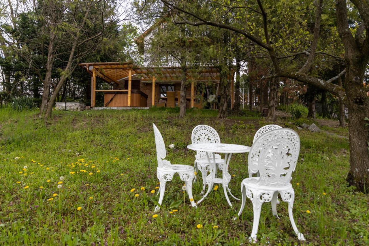 Egercottages - Csillag Cottage Bagian luar foto